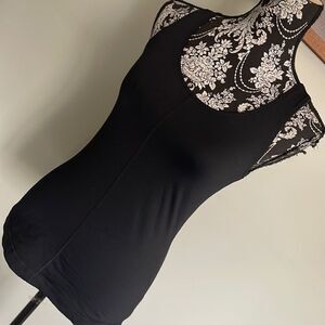 Lululemon size 6 top